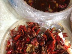 -扒虾小妹儿麻辣海鲜(宏图街店)