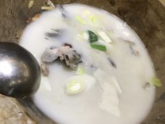 -滇香肴·云南菜蒸汽石锅鱼(云南北路店)