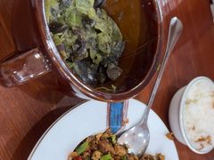 -湖南人家湘菜馆(镇江路店)