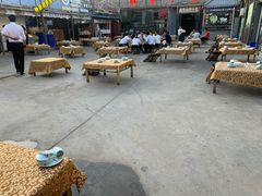 大堂-胖哥牛蛙龙虾烧烤城(育才路店)