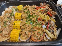 -魏铭鱼头捞饭(晋阳路店)