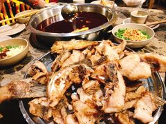 -肖肖酸萝卜鱼火锅(总店)