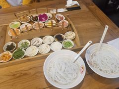 -双桥园·云南过桥米线(古城南门店)