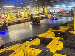 -极限PLAY运动娱乐新世界·团建派对潮玩休闲馆·室内蹦极高空游乐园