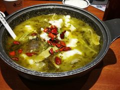 -渝是乎酸菜鱼(龙旗购物中心店)