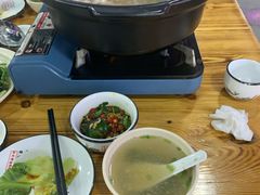 -墨脱石锅椰子鸡•香草鸭•东山羊(大东海店)