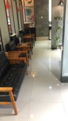 -FRIDAY星期五专业美发沙龙