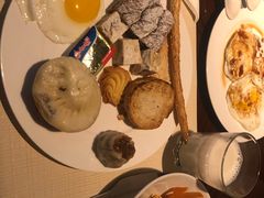 -上海中航虹桥机场泊悦酒店