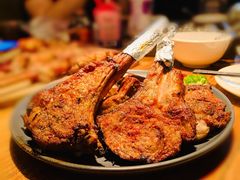 馕坑烤羊腿-阿里家Miss Ali·烤肉酒馆by MIG