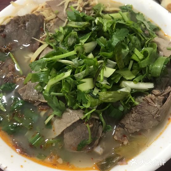 一品香牛肉汤(朝阳西路店)