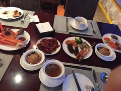 -荣誉国际酒店-云顶旋转餐厅