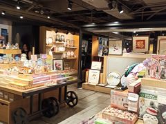 -猫的天空之城概念书店(苏州诚品店)