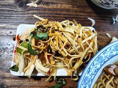 -东大桥小国抻面烧烤(长通路店)