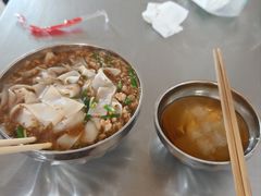 -正宗杨记普洱酸醋米线(总店)