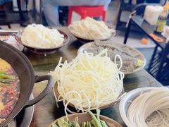-黄潇洒老火锅(九眼桥宏济巷店)