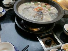 -双廊杨记石锅鱼石锅牛肉