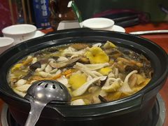 -菌之家·专业纯野生菌火锅·特色炒菌