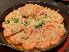 铁板蒜香虾-聚鑫阁江浙菜·非遗传承技艺(金汇龙湖天街店)