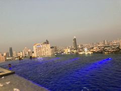 -阿瓦尼河滨曼谷酒店