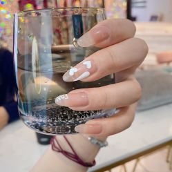 -吉吉靓甲美睫