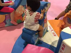 -蒙特利亲子乐园