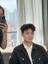 -藤野造型烫发染发