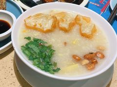 荔湾艇仔粥-点都德(春熙路群光广场店)