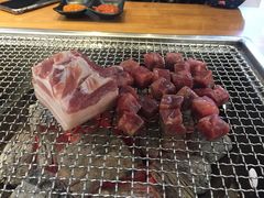 -肉甲韩国木炭烤肉(新壹街1店)