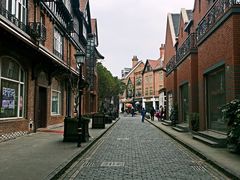 -钟书阁(松江泰晤士小镇店)