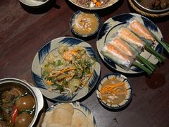 -Cuc Gach Quan Restaurant