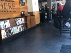 -星巴克(西藏路店)