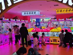 -欧酷世界动力星球(王府井奥莱UP TOWN店)