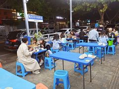 -老东镇啤酒屋海鲜加工·蒸汽海鲜·海鲜烧烤(台东店)