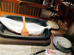 餐具摆设-鱼来顺纸上烤鱼