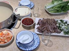 狗肉火锅-英子补身汤(海兰路店)
