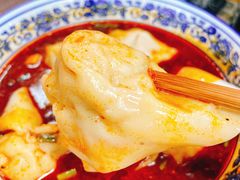 红汤抄手-西月城谭豆花(春熙路店)