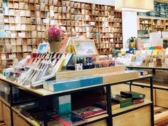 -猫的天空之城概念书店(印象城购物中心店)