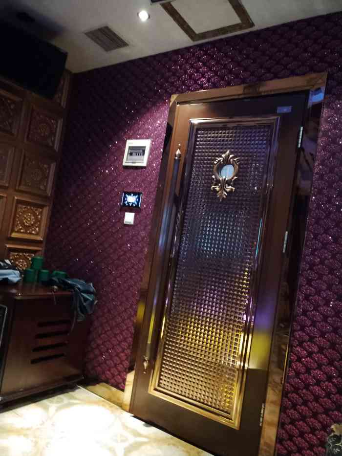 小巨蛋量贩式ktv(宽城店)-"订单退不了花两次钱唱一次歌我也是醉了,还