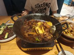 -挂旗柴锅鸡(蚌山区嘉年华店)