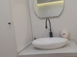 -VE专注问题肌·赛诺龙&科学美肤中心