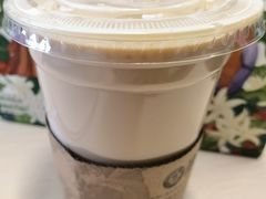 九州草莓丝绒拿铁-瑞幸咖啡(西铁营万达广场店)