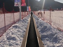 -荣盛康旅野三坡滑雪场