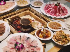 肥牛王中王-雾都渣渣火锅(南城智汇城店)