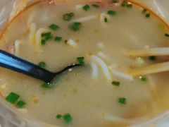 -螺小胖柳州螺蛳粉(钟楼总店)