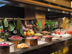 -钱小奴海鲜自助黑金店(杭州滨江龙湖店)