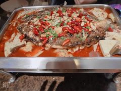 -鸣记脆皮烤鱼·海鲜烤鱼(三八广场店)