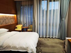 -上海怡沁园度假酒店