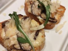 -必胜客(东大桥店)