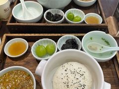 -蟹上黄·蟹黄面·江南糖水(人民广场店)