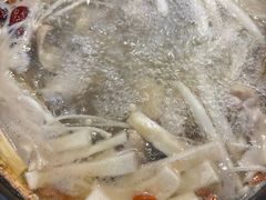 -濠轩阁特色生蚝火锅(水湾路店)